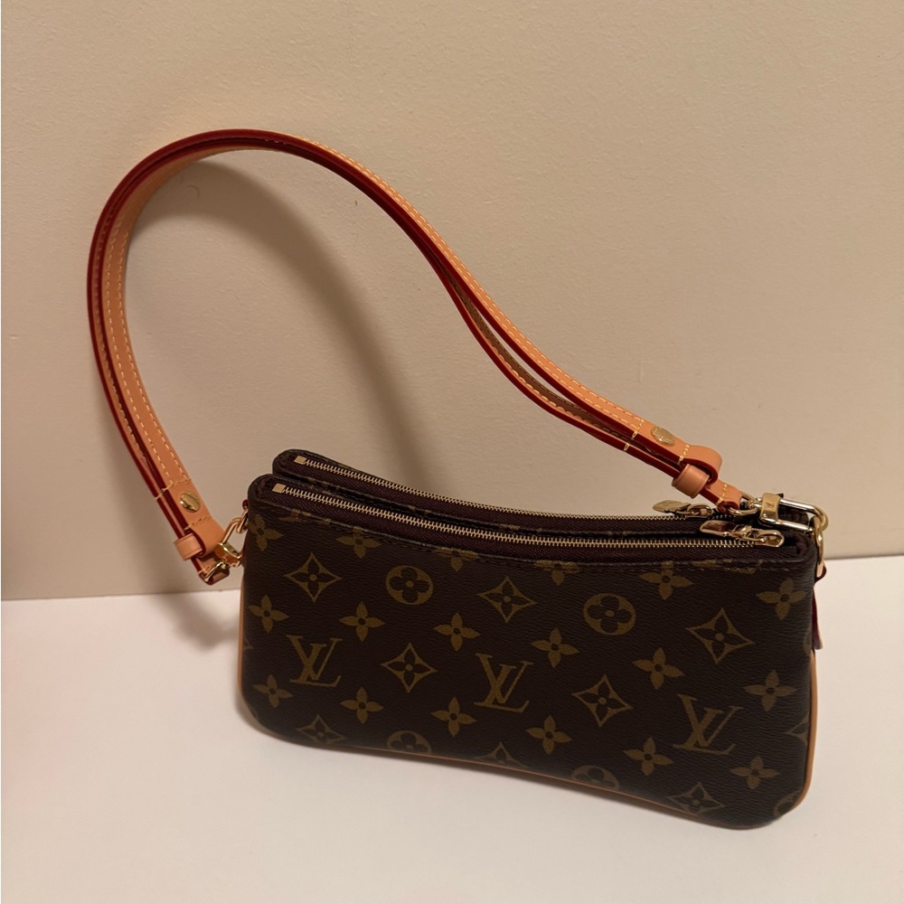 Louis Vuitton Brown Monogram Double Pochette with Gold Chain and Tan Trim - Picture 4 of 6